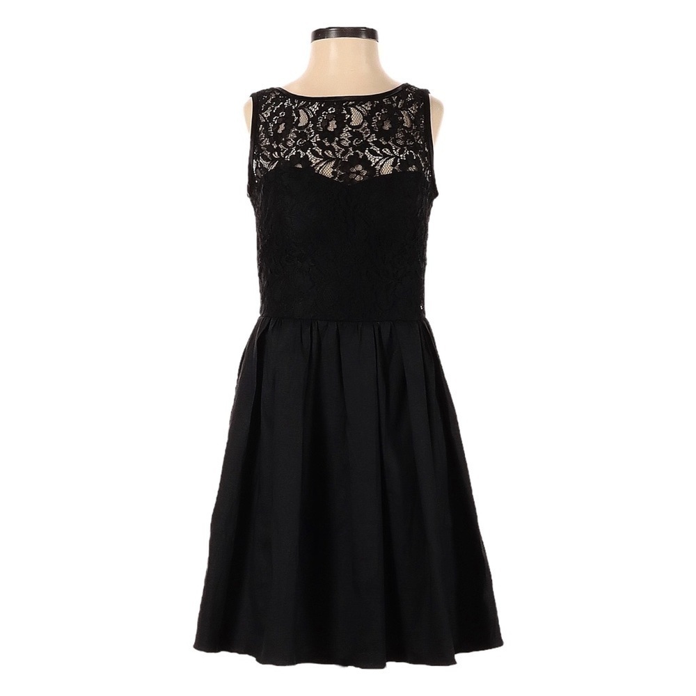 Aqua Bloomingdale’s Lace Fit & Flare Little Black Dress LBD V-Back Cocktail Sz 0